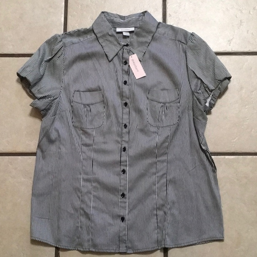 Black & White Striped Blouse w Capped Sleeves